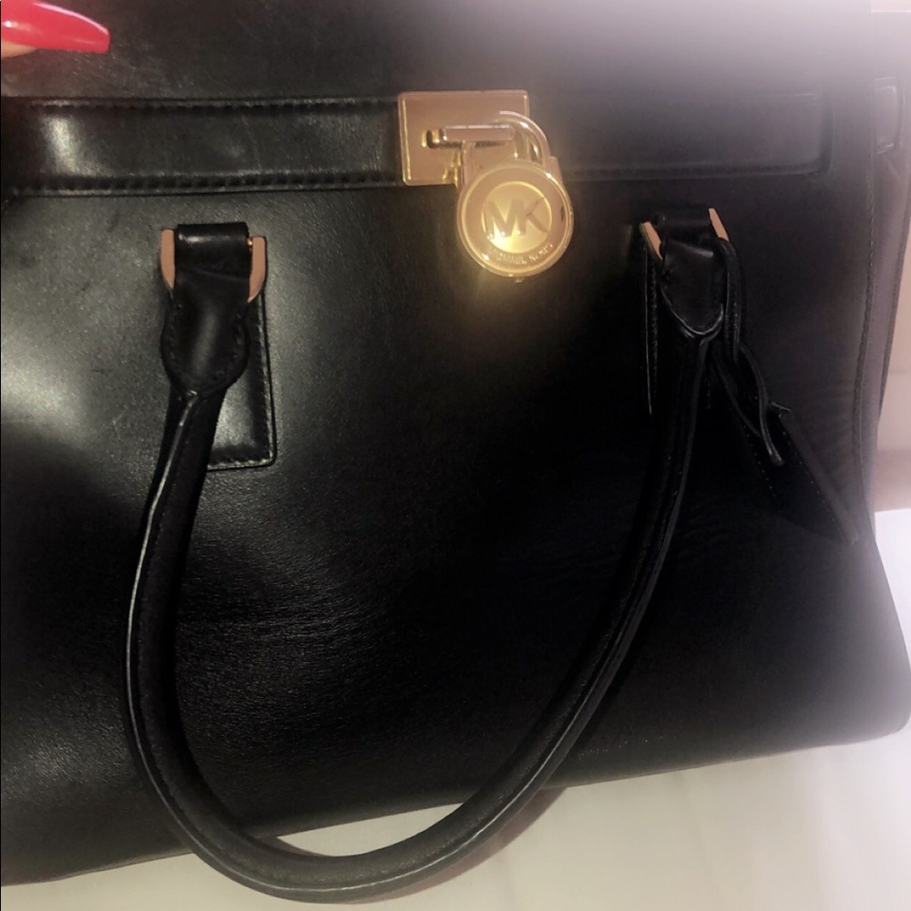 Micheal kors purse